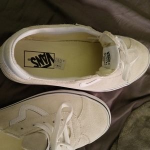 Suade off white colored vans new w/o tags size 7 m